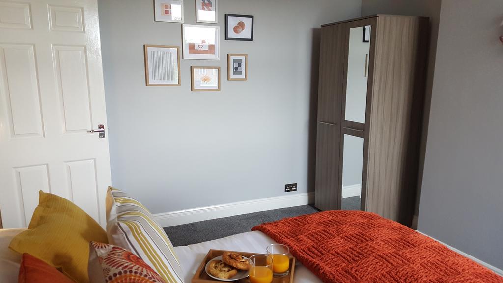 Seventy Eight Apartment Сътън он Сий Екстериор снимка