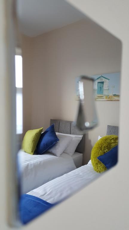 Seventy Eight Apartment Сътън он Сий Екстериор снимка