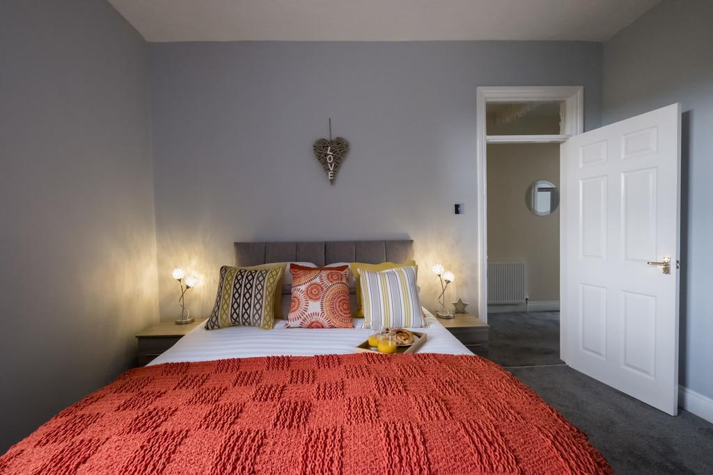 Seventy Eight Apartment Сътън он Сий Екстериор снимка