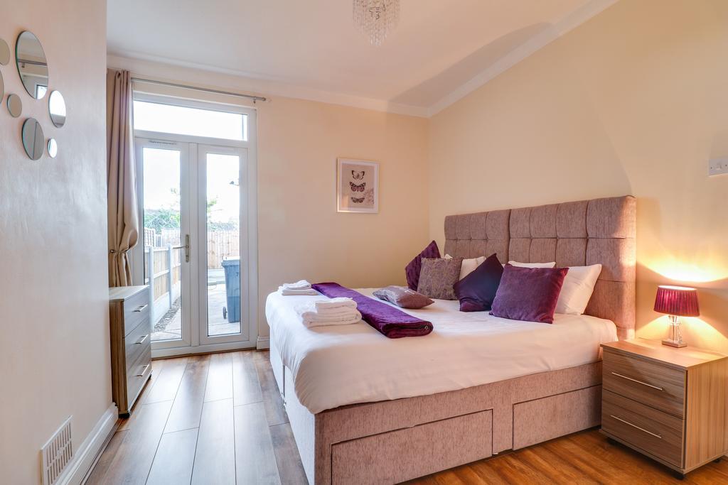 Seventy Eight Apartment Сътън он Сий Екстериор снимка