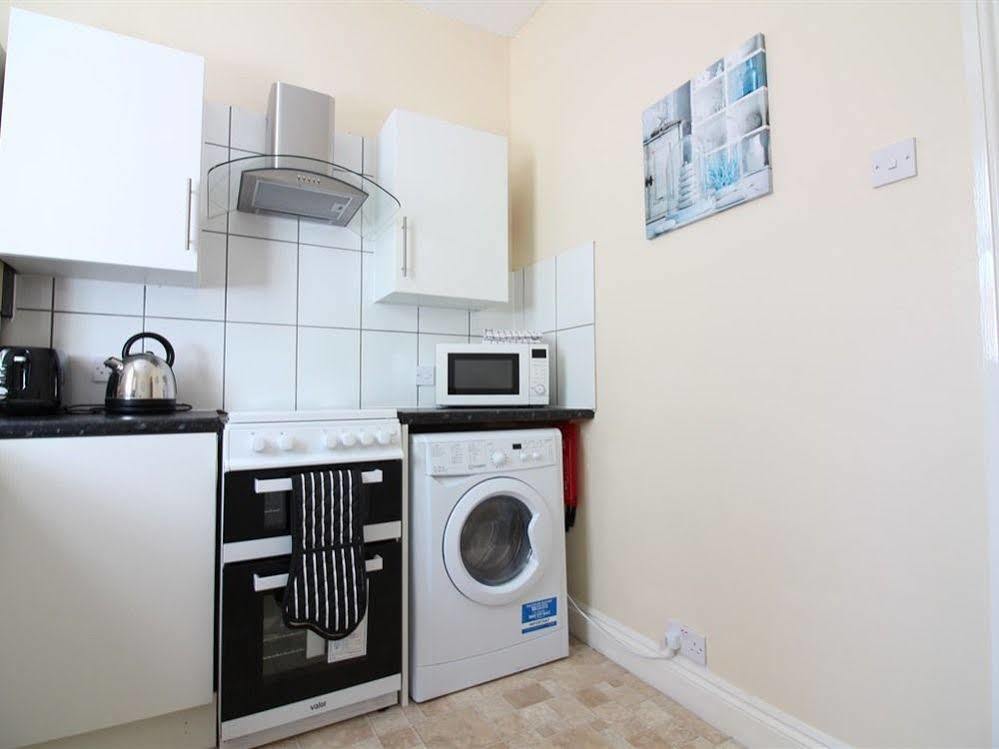 Seventy Eight Apartment Сътън он Сий Екстериор снимка