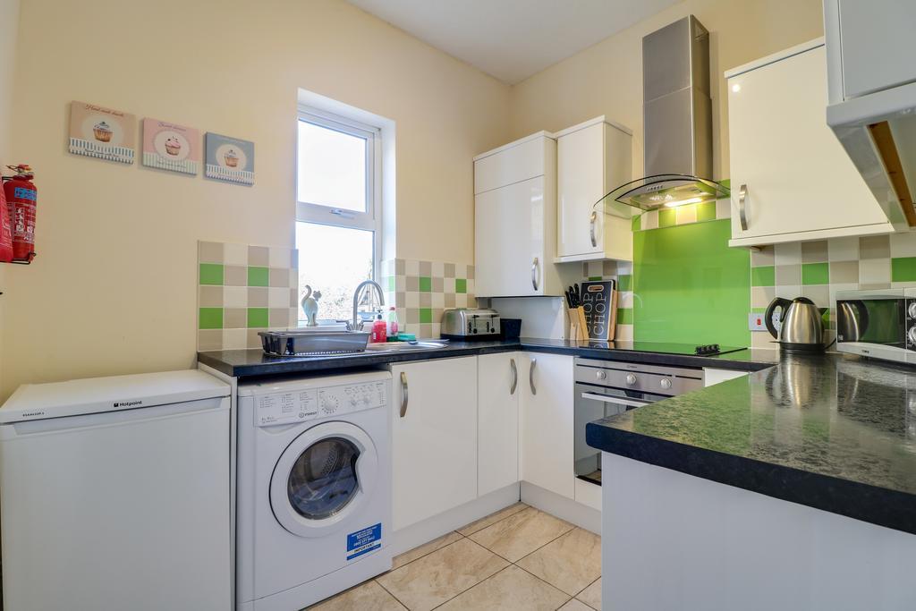 Seventy Eight Apartment Сътън он Сий Екстериор снимка