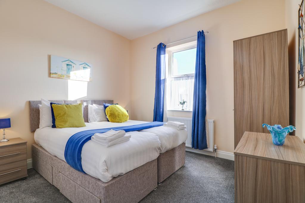 Seventy Eight Apartment Сътън он Сий Екстериор снимка